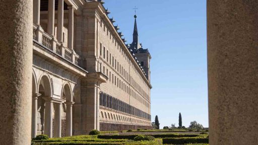 jardín de los frailes avenida de juan de borbón y battenberg san lorenzo de el escorial